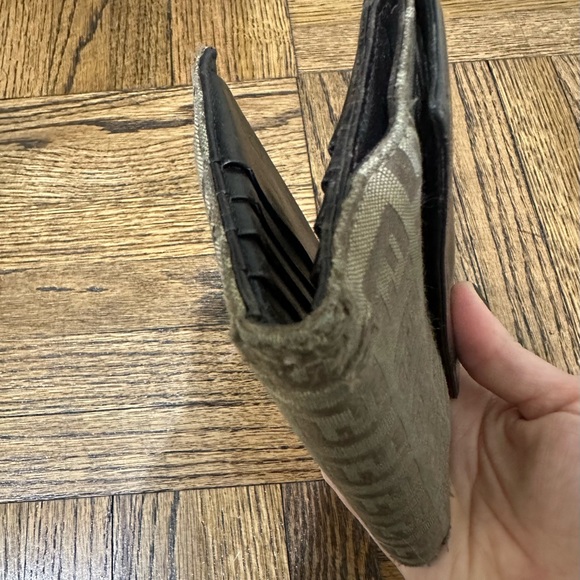 Authentic FENDI Zuccha Brown/Black Canvas Leather Small Wallet - Picture 4 of 6